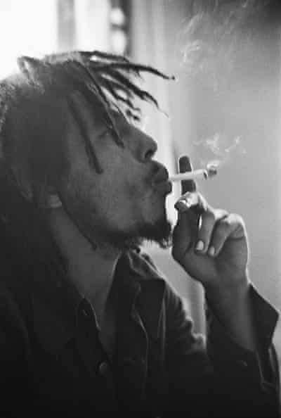 Jamaica Music, Bob Marley Pictures, Bob Marley Art, Robert Nesta, Nesta Marley, Black And White People, The Wailers, Reggae Music, Arte Popular