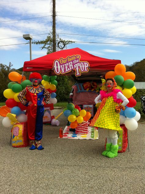 Trunk or Treat Circus Theme. Local churches do this for the kids in our community. Woo Hoo for "Our Faith is Over The Top"!! Carnival Trunk Or Treat, Carnival Trunk, Church Halloween Party, Church Trunk, Church Halloween, Trunk Or Treat Ideas, Leaves Changing Color, Harvest Party, Car Decorations