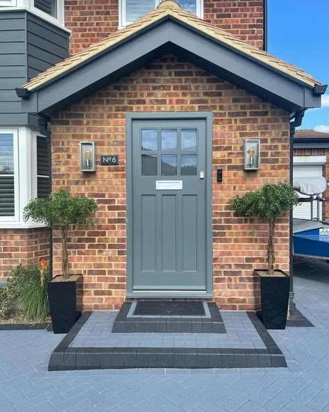 Porch Extension Ideas, Front Porch Extension Ideas, Front Porch Extension, Bungalow Porch, Porch Extension, Front Doors Uk, Porch Interior, Extension Plans, House Extension Plans