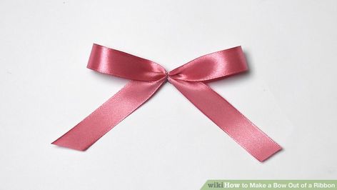 6 Ways to Make a Bow Out of a Ribbon - wikiHow Tie Bows With Ribbon, Track Hair, Burlap Bow Tutorial, How To Make A Ribbon Bow, Crafty Witch, Bow Making Tutorials, Funky Bow, Twisted Ribbons, Christmas Tree Topper Bow