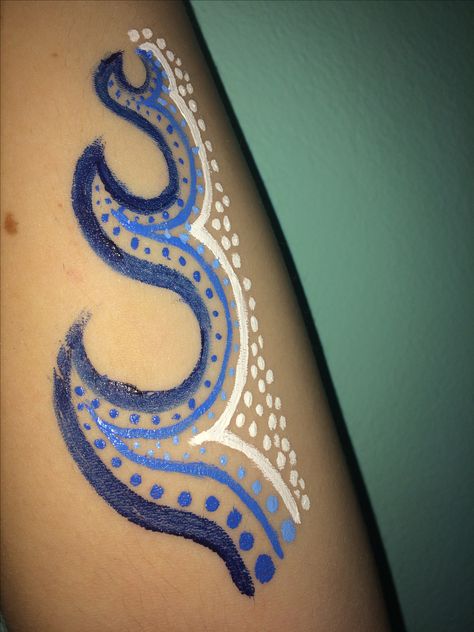 blue waves body painting/art on forearm Body Painting Art, Paintings Tumblr, Piercing Chart, Leg Painting, Leg Art, Skin Paint, Body Art Photography, Body Suit Tattoo, Drawing Faces