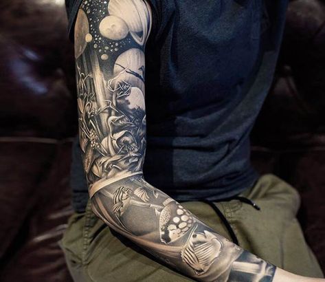 Perfect Black and grey sleeve tattoo piece by Khan Tattoo | Post 15311 | World Tattoo Gallery - Best place to Tattoo Arts Traditional Tattoo Black And Grey, Galaxy Tattoo Sleeve, Space Tattoo Sleeve, Black And White Tattoos, Ocean Sleeve Tattoos, Planet Tattoo, Black And Grey Sleeve, Black And Grey Tattoos Sleeve, Astronaut Tattoo