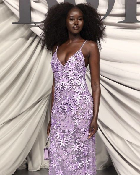 Adut Akech, Black Empowerment, Gods Girl, Interesting Faces, Fav Celebs, Trend Setter, Fashion Models, Black Women, Fashion Inspo