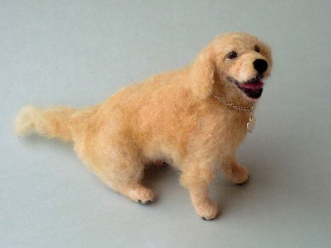 #Needle felted Golden retriever -... Needle Felted Dog, Cuddly Animals, Felt Dogs, Lovely Creatures, Needle Felted, Felt Cat, Felt Christmas Ornaments, Hand Felted, Needle Art