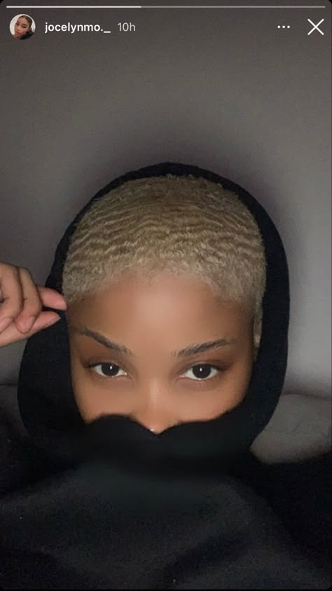 Black Woman Low Haircut, Bleached Buzzcut Black Women, Bald Dyed Hair Black Women, Short Tinted Hair For Black Women, Faded Haircut For Women Black, Black Woman Haircuts, Women With Waves Fade, Buzz Haircut For Women, Bald Baddie Black Women