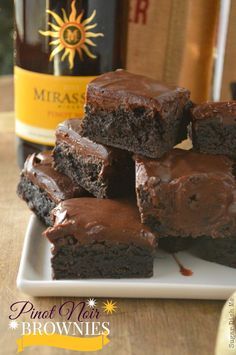 Pinot Noir Brownies are dense, loaded with dark chocolate, & have a hint of the cherries, strawberries, and red currants that Mirassou Pinot Noir offers. Peach Pound Cakes, Boozy Chocolate, Boozy Desserts, Oreo Dessert, Chocolate Brownies, Eat Dessert, Mini Desserts, Pinot Noir, Sweets Treats