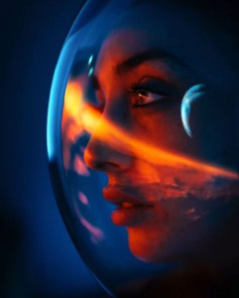 Alien Photoshoot Inspiration, Space Themed Photoshoot, Astronaut Photoshoot, Creative Photoshoot, Space Oddity, Space Photography, Moody Photography, Creative Photoshoot Ideas, Relaxing Colors