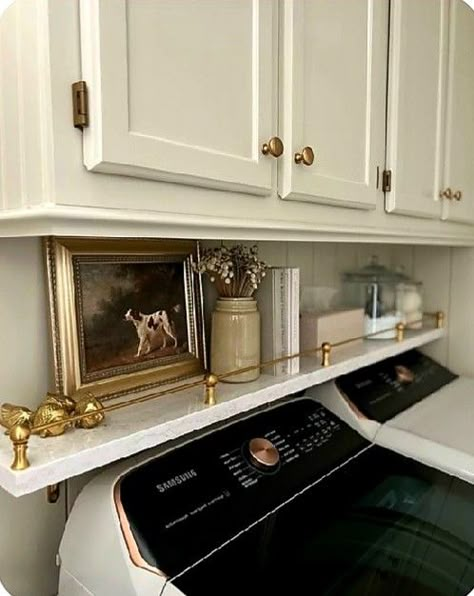 Built In Desk Laundry Room, Laundry Room Mudroom Makeover, Laundry Room Storage Small Spaces, Laundry Room Transitional, Entry Way Laundry Rooms, Top Load Laundry Room, Classy Laundry Room, Vintage Laundry Room Ideas, Laundry Room Closet Makeover