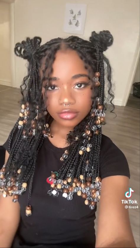 Goddess Braids With Beads And Curls, Fairy Braids Black Women, Beads On Braids Black Women, Boho Braids Beads, Braided Hairstyles With Charms, Braids On Natural Hair No Extensions, Goddess Braids Beads, Box Braids Sectioning, Shells In Hair Braids