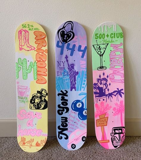 Painting For Dorm Room Canvas Art, Skate Boards On Wall, Skateboard Decor Ideas Wall Art, Skateboard Wall Art Decor, Skate Board Paintings, Skate Board Wall Art, Skate Deck Wall Art, Paint Skateboard Ideas, Skateboard Art Aesthetic