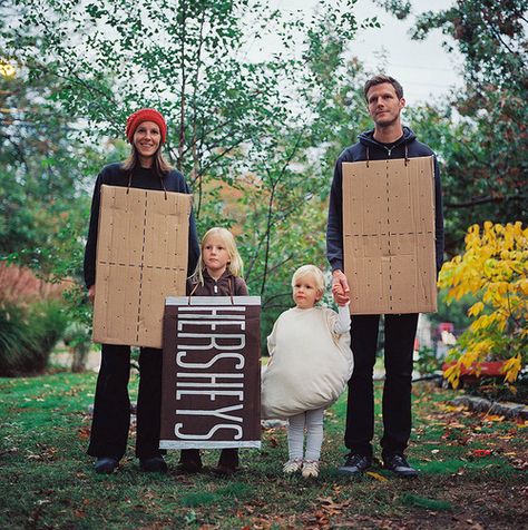 Halloween costumes Family Smores Halloween Costumes, S’mores Halloween Costume Family, Family Smore Costume, S’mores Costume Group, Family Smores Costume, Smores Costume Families, S’mores Family Costume, Smores Halloween Costume, Smores Costume Diy