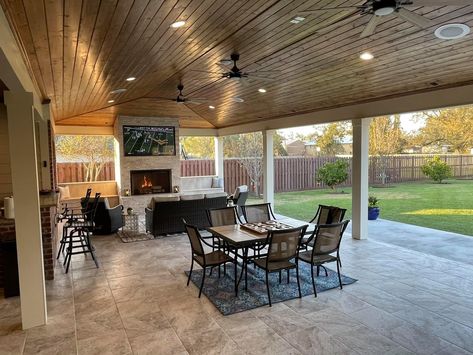 Covered Patio Farmhouse, Rear Porch Ideas Patio, Dream Back Porch, Patio Connected To House, Covered Patio Addition, Back Porch With Fireplace, Outdoor Covered Patio Ideas, Pergula Ideas, Backyard Porches