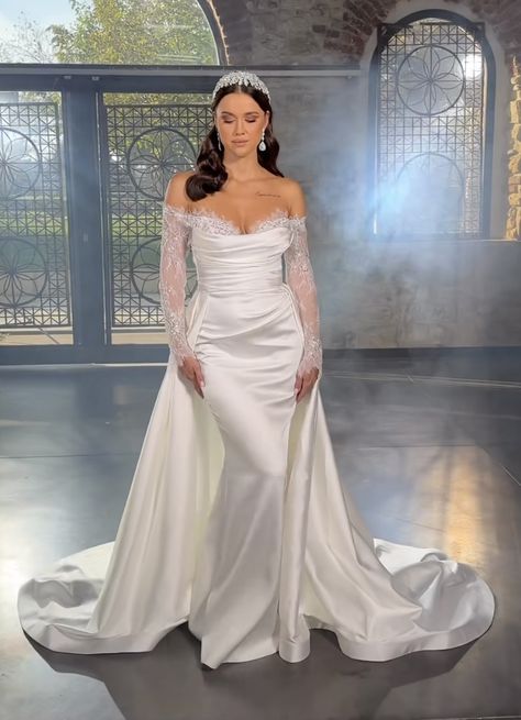 Wedding Dress To Cover Tattoos, Timeless Modern Wedding Dress, Vintage Wedding Dress 1950s 1940s, Overskirt Wedding Dress, Off Shoulder Wedding Dresses, Wedding Dress With Detachable Train, Dress With Detachable Train, Satin Mermaid Wedding Dress, Old Hollywood Wedding