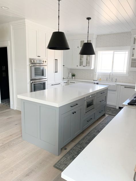 Why is Sherwin Williams High Reflective White SO HARD TO GET??? - Kylie M Interiors Behr Light Grey Paint Colors, Whitest White Paint, High Reflective White, Kylie M Interiors, Black Pendants, Light Grey Paint Colors, Remodel House, White Paint Color, House Renos