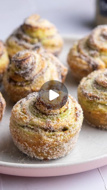 Pistachio Cruffin Recipe, Croissant Muffins, Cruffins Recipe, Cruffin Recipe, Pistachio Muffins, Giada De Laurentiis, Italian Cooking, Roll Ups, 4 Ingredients