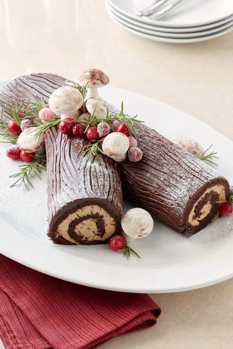 Log Cake Recipe, Yule Log Cake Recipe, Yule Log Recipe, Christmas Yule Log, Chocolate Log, Chocolate Yule Log, Yule Logs, Sponge Cake Filling, Yule Log Cake