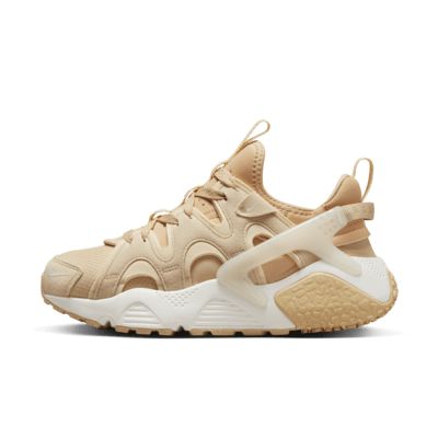 Nike Air Huarache Craft, Fresh Shoes, Nike Air Huarache, Air Huarache, Sneakers Fashion, Women's Shoes, Nike Shoes, Nike Air, Free Delivery