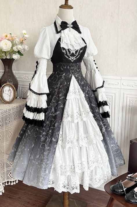 Black And White Victorian Dress, Black Dress With White Accents, Victorian Dress Design, Egl Fashion Gothic, Witch Dress Drawing, Victorian Dresses Aesthetic, Long Maid Dress, Dress Shading, Surreal Clothing