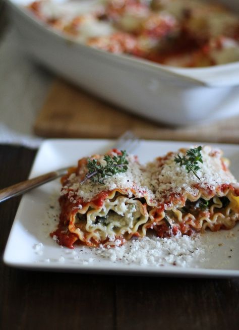 Portabella and Spinach Lasagna Roll Ups | www.theroastedroot.net Mushroom Lasagna Roll Ups, Gf Lasagna, Mushroom Spinach Lasagna, Vegetarian Lasagna Roll Ups, Lasagna Vegetarian, Meatless Lasagna, Pasta Lasagna, Pasta Healthy, Spinach Lasagna Rolls