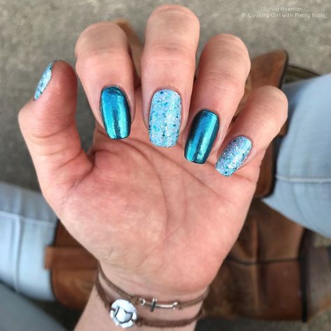 Blue Nails For Spring, Glitter Nails Diy, Nails Color Street, Nail Color Combos, Mixed Mani, Mani Ideas, Manicure Colors, Color Street Ideas, Dry Nail Polish