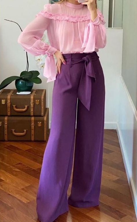 Dark Purple Pants Outfit Work, Dark Purple Pants Outfit, How To Style Purple Pants, Purple Pants Outfit, Colored Pants Outfits, Bright Colors Fashion, Pants Outfit Work, Colorful Outfits, Color Combinations For Clothes