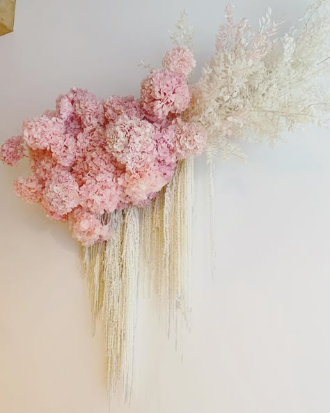 Bloom Assembly on Instagram: “BLUSH PINK BLOOM CLOUD ☁️ ☁️☁️ Everlasting installation for @everlyfinebridal brand new showroom. We used preserved hydrangea, bleached…” Pink Hydrangea Wedding, Blush Hydrangea, Bleached Ruscus, Hydrangea Decor, Floral Cloud, Bright Pink Wedding, Flower Cloud, Hanging Clouds, Blush Pink Flowers