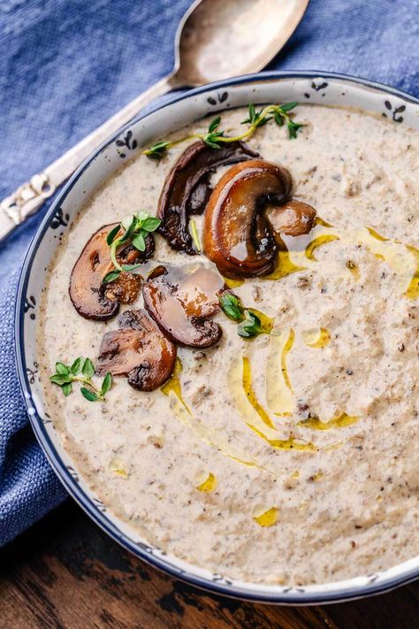 Mushroom Potato Soup, Homemade Mushroom Soup, Mushroom Potato, Mushroom Bisque, Cream Based Soups, Creamy Pasta Sauce, Creamy Mushroom Soup, Vegetarian Chicken, Bisque Recipe