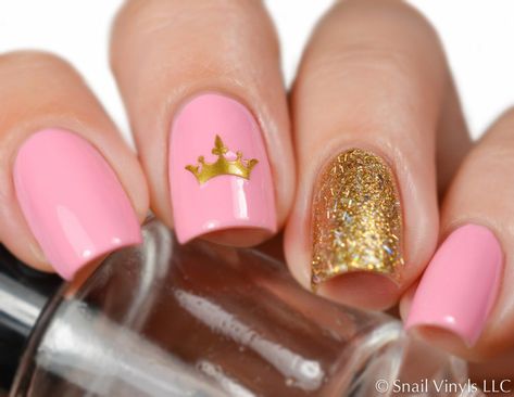 Crown Nail Decal/ Nail Stencil Princess Nail Designs, Crown Nail Art, Princess Nail Art, Crown Nails, Disney Princess Nails, Disneyland Nails, Nail Therapy, Disney Inspired Nails, French Manicures