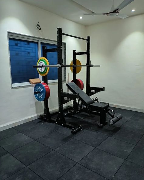 Subscriber powerlifting style home gym setup 🔥 Rate it from 0 to 10. #siegefitness #homegymsetup #powerliftingindia #powerlifter #powerlifting #challengeplate #Powerbuilding #Powerliftingmotivation #homegymequipment #homegymgoals #fitnessfreak #fitspo #weightplates #garagegymreviews #fitnessequipment Powerlifting Gym, Powerlifting Motivation, Home Gym Setup, Gym Setup, Garage Gym, Home Gym Equipment, February 13, Powerlifting, Style Home