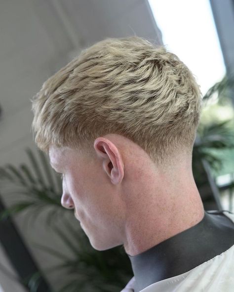 Taper Fade Haircut Blonde Men, Blonde Skin Fade, Blonde Low Taper Fade, Taper Fade White Men, Low Fade Blonde, Low Taper Fade Haircut Blonde, Blonde Taper Fade, Burst Taper Fade, Low Fade Haircut Men's