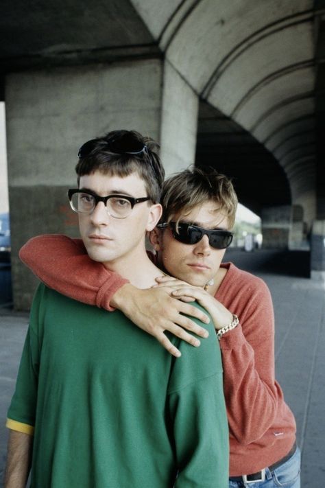 Damon Albarn And Graham Coxon, Damon And Graham, Blur Band, Graham Coxon, Damon Albarn, Crazy Eyes, The Great Escape, Famous Couples, Jim Morrison