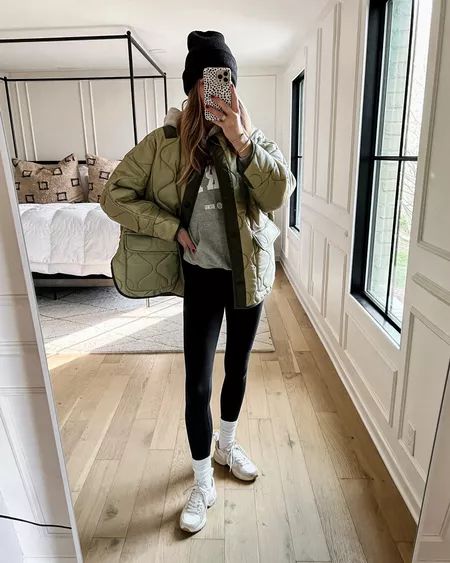 Aiden Hoodie University Paris curated on LTK Oversized Green Jacket, Veja Sneakers Outfit, Oversized Jacket Outfit, Athleisure Outfits Winter, Quilted Jacket Outfit, Green Jacket Outfit, Chic Athleisure Outfits, Chic Winter Outfit, Veja Esplar