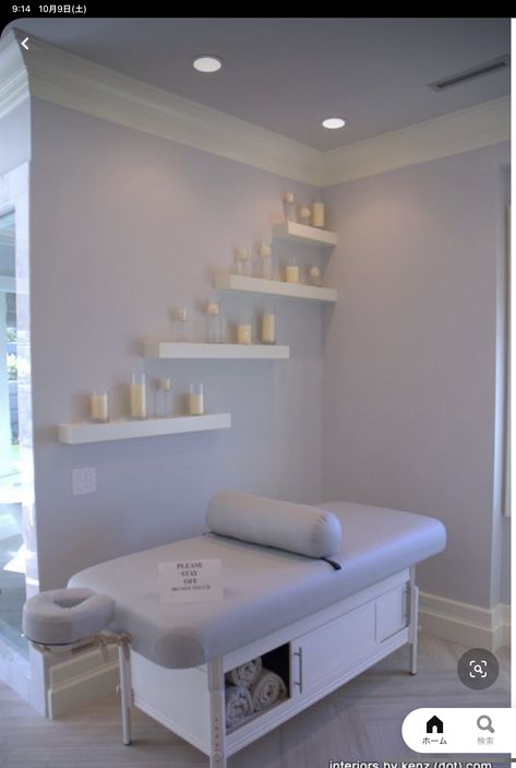 Spa Day Essentials, Spa Room Ideas Estheticians, Spa Massage Room, Massage Room Design, Massage Room Decor, Massage Therapy Rooms, Home Spa Room, Beauty Room Salon, Esthetician Room Decor