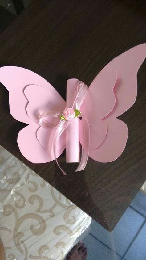 Debut Ideas, Diy Gift Set, Gift Inspo, Paper Butterfly, Diy Crafts For Kids Easy, Birthday Diy, Paper Crafts Diy Tutorials, Diy Birthday Gifts, Friend Birthday Gifts