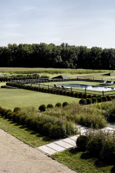 Denton Farmhouse | Anne Decker Architects Country Pool, Pool Fencing, House Pool, Farmhouse Landscaping, Outdoor Living Design, Country Gardens, Landscape Materials, Pool Garden, Pools Backyard