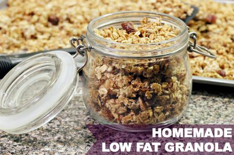 LOW FAT GRANOLA RECIPE - Katie Did What Low Fat Granola Recipe, Peanut Butter Granola Recipe, Flax Granola, Sugar Free Breakfast, Low Carb Granola, Menu Sarapan Sehat, Low Carb Peanut Butter, Peanut Butter Granola, Granola Recipe