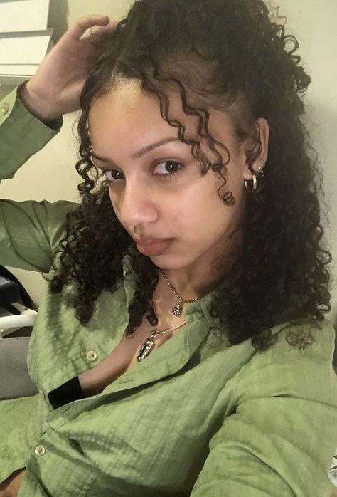 Hairstyle Ideas For Short Curly Hair Black Women, Mixed Hairstyles Biracial Hair, Really Curly Hairstyles, Side Part Curly Hair, Curly Braided Hairstyles, Really Curly Hair, Mixed Curly Hair, Cute Curly Hairstyles, Trendy Hairstyle