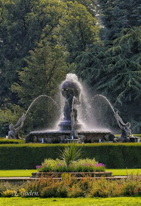 Atlas Fountain Castle Howard. Beautiful Fountains, Water Spouts, Castle Howard, Courtyard Gardens Design, English Gardens, Water Spout, Pool Fountain, Walled Garden, Garden Park