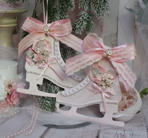 Shabby Chic Vintage Victorian Elegance Christmas Ice Skate - Etsy Ice Skate Shoes, Pink Victorian Christmas, Shabby Chic Christmas Decorations, Shabby Chic Christmas Ornaments, Shabby Chic Diy Projects, Glitter Blush, Vintage Pink Christmas, Chic Christmas Decor, Christmas Ice Skates