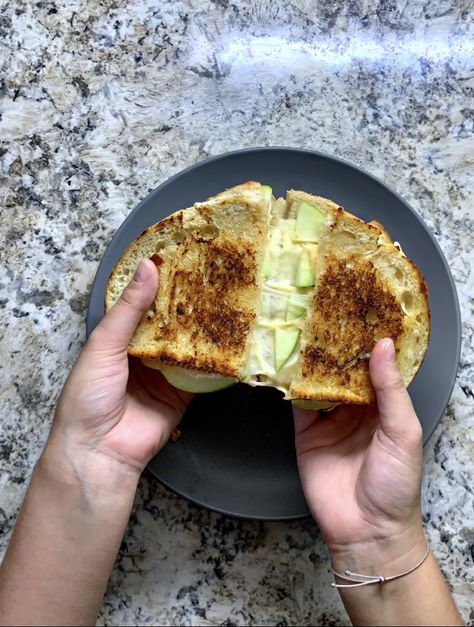 Green Apple Grilled Cheese Green Apple Recipes, Apple Grilled Cheese, Havarti Cheese, Apple Recipe, Apples And Cheese, Gouda Cheese, Green Apples, Grilled Cheese Sandwich, Cheese Sandwiches