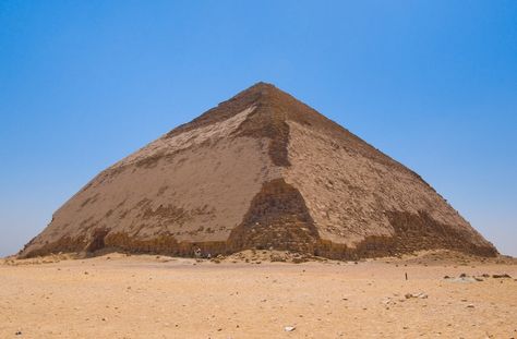 Bent Pyramid, Cairo Tower, Ancient Pyramids, Great Pyramid Of Giza, Egypt Tours, Visit Egypt, Pyramids Of Giza, Egyptian History, Egypt Travel