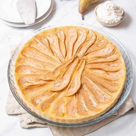 Easy Spanish Pear Tart Basque Recipes, Pear Tart Recipe, Spanish Desserts, Mashed Potatoes Recipe, Pear Tart, Tart Molds, Mini Tart, Mashed Potato Recipes, Tart Recipe