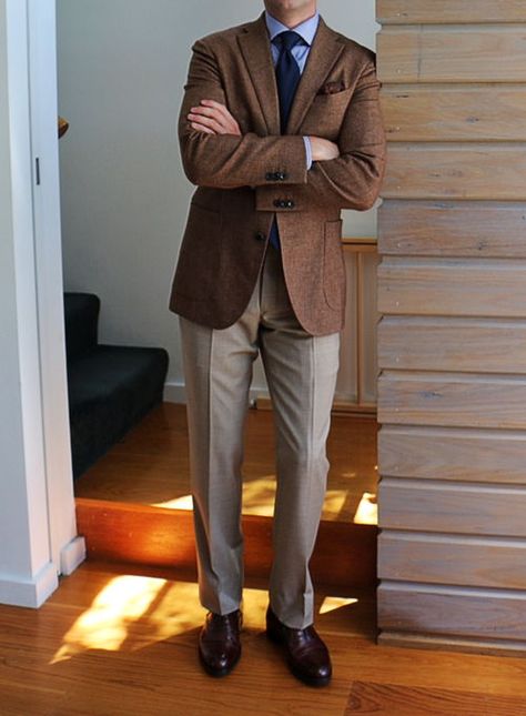 Mens Brown Blazer Outfit, Brown Suit Blue Shirt, Brown And Blue Outfit, Brown Blazer Men, Brown Blazer Outfit, Brown Tweed Blazer, Blazer Outfits Men, Sports Jackets, Mens Fashion Smart