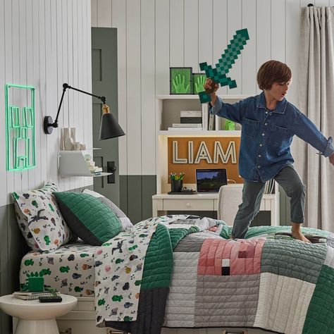 Defenders of the Overworld will feel right at home with these pixel-perfect @minecraft styles from our exclusive collection 💚 ⚔️ #lovemypbk Cute Minecraft Bedrooms, Boys Minecraft Bedroom, Gamer Bedroom Ideas, The Ender Dragon, Mermaid Sheets, Minecraft Decoration, Ender Dragon, Gamer Bedroom, Minecraft Theme