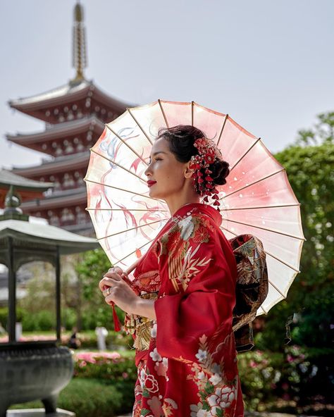 Did you know that kimono available only until the end of May, so make sure you get a chance to try it before the summer heat kicks in. ☀️ Book your session now and create some beautiful memories in this traditional Japanese attire. 🌸 Summer version of kimonos yukata are coming next.. I’m available for photoshoot until 7th of June. #KimonoFashion #TokyoFashion #YukataStyle #JapaneseFashion #KimonoLove #FashionPhotoshoot #TokyoStreetStyle #YukataPhotoshoot #KimonoModel #JapaneseCulture #Fash... Kimono Photography, Kimono Outfit Japanese, Kimono Photoshoot, Japanese Attire, Explore Photography, Tokyo Street Style, Beautiful Memories, Visit Japan, Tokyo Fashion