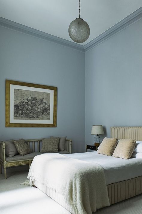 The soft blue tone of Benjamin Moore’s Perspective adds a sense of calm to this Buenos Aires master bedroom. Navy Blue Bedroom Decor, Modern Country Bedrooms, Blue Bedroom Paint, Blue And Gold Bedroom, Country Bedroom Design, Light Blue Bedroom, Blue Bedroom Walls, Blue Painted Walls, Light Blue Walls