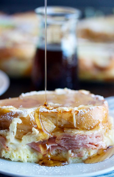 Monte Cristo Casserole, Christmas Breakfast Brunch, Monte Cristo Breakfast, Breakfast Brunch Ideas, French Toast Sandwich, Grill Sandwich, Monte Cristo Sandwich, Classic Sandwich, Fried Turkey