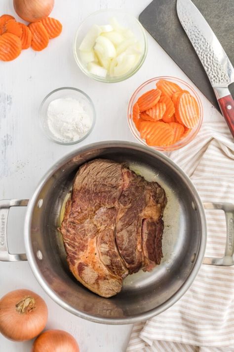 Stovetop Pot Roast Recipes, Chuck Roast On Stove Top, Beef Roast Recipes Stove Top, Pot Roast Stove Top Easy, Beef Shoulder Roast Recipes Stove Top, Stove Top Roast Beef, Stove Top Chuck Roast, Pot Roast Recipes Stove Top, Beef Chuck Roast Recipes Stove Top