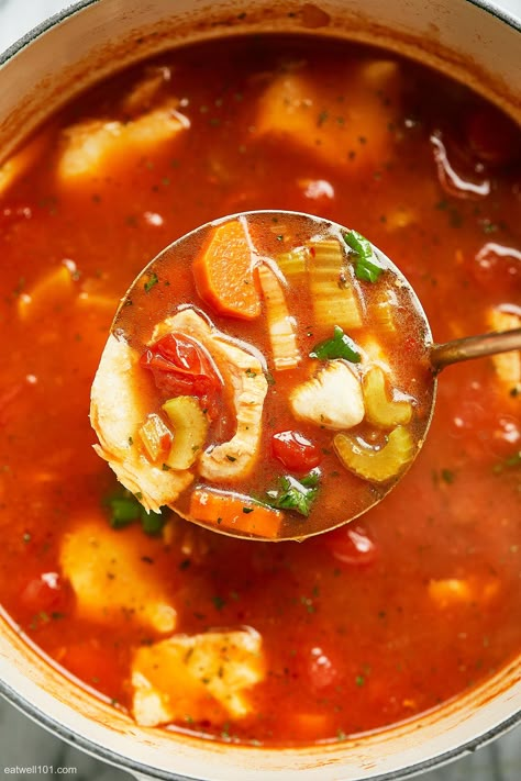 Easy Fish Soup with Mediterranean Flavors - #fish #soup #recipe #eatwell101 - This fish soup recipe with Mediterranean accents is nutritious, easy and big on flavor. Try our easy fish soup recipe tonight, it's done in less than 40 minutes! - #recipe by #eatwell101® Easy Fish Soup, Fish Head Soup, Fish Soup Recipe, Frozen Fish Fillets, Fish Stew Recipes, Seafood Soup Recipes, Burger Recipes Beef, Fish Chowder, Shrimp Soup