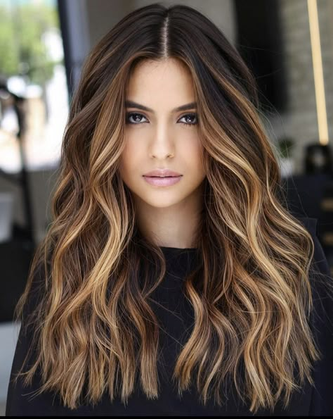 Bayalage Brunette Pale Skin, Balayage Hair Brunette With Caramel, Framing Balayage, Caramel Balayage Hair, Balayage Caramel, Balayage Long Hair, Rambut Brunette, Bronde Balayage, Brunette Hair With Highlights